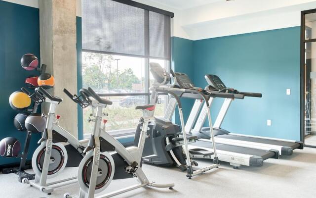 Sonder — Luna Apartments