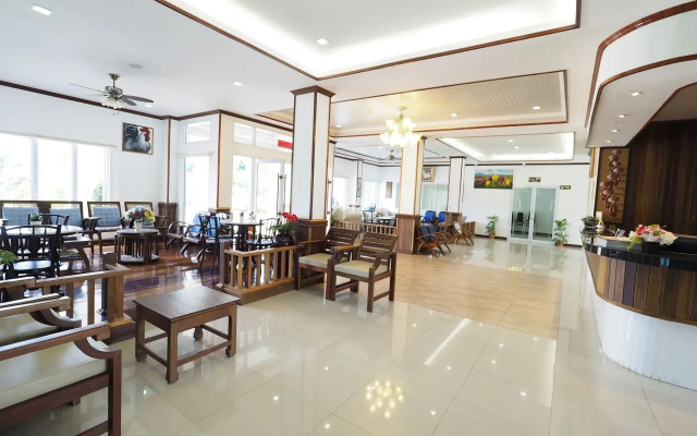 Sea Mountain Khanom Hotel