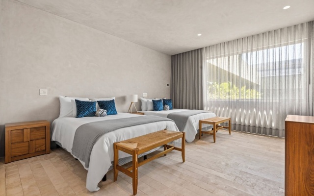 Oceanfront Apartments with Great Views