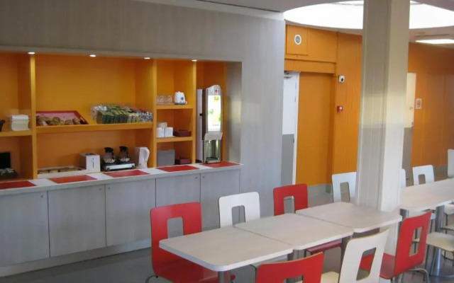 Première Classe Calais Centre-Gare