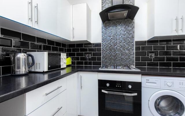 Saddler House Deluxe Guest Room