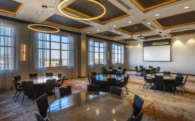 Hotel Indigo Tulsa DWTN-Entertainment Area by IHG