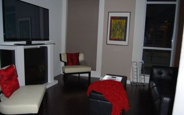 Luxury Downtown Water Front Condo offered by Short Term Stays
