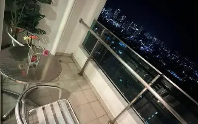 Georgetown Gurney 5 pax Max Mansion One Penang