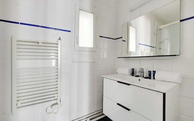Bright Apartment - 2br-4p - Belleville