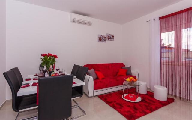 Apartment Ema