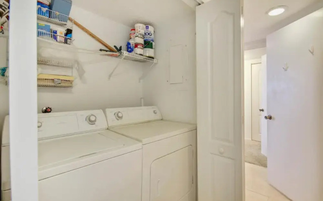 Trillium 5B Beach Front With Private Balcony/amazing Gulf Views!