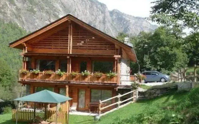 La Maison Du Guide