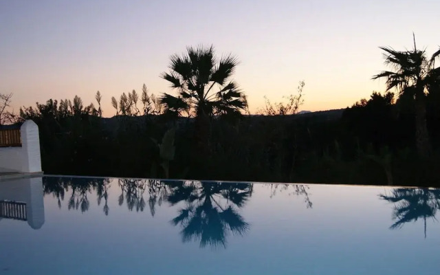Tranquil Holiday Home on Balearic Islands With Pool