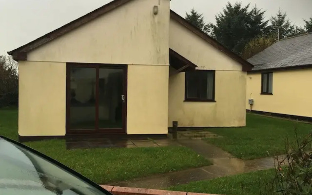 Lovely 3 Bedroom Holiday Bungalow Near Bude