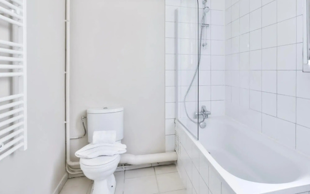 B 835 - Gare Montparnasse - Appartement familial