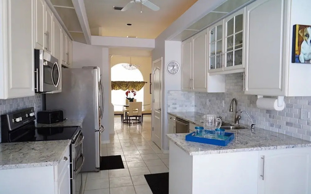 Lady Jane Pool/spa Home Close to Shopping and Restaurants 1049
