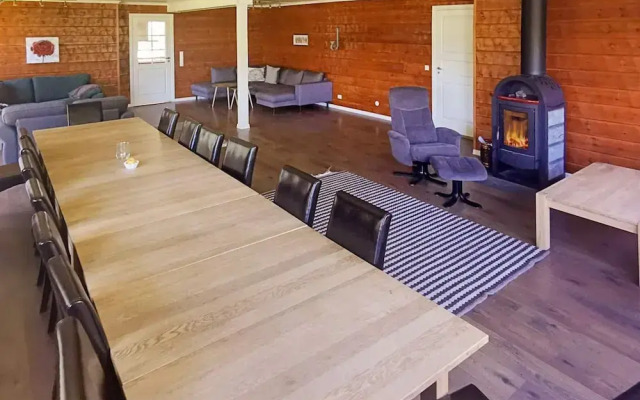 18 Person Holiday Home in Sauda
