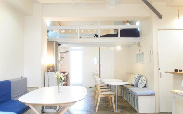 Casa Blanca Guesthouse - Hostel