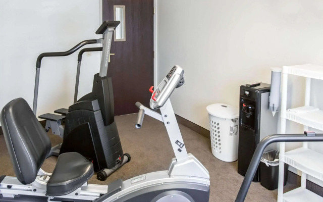 Sleep Inn Rockford I-90