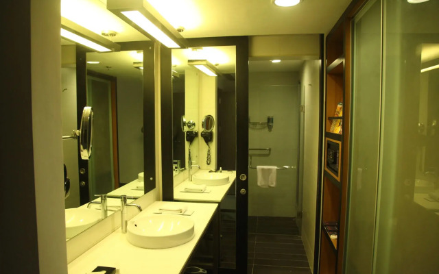 Hotel 6 Chandigarh Zirakpur