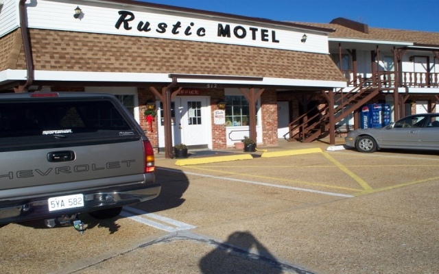 Rustic Motel Rolla