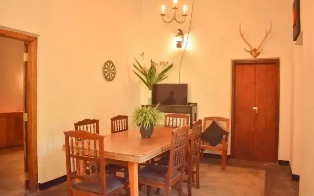 Charming & Historical 3-bed Bungalow in Hikkaduwa