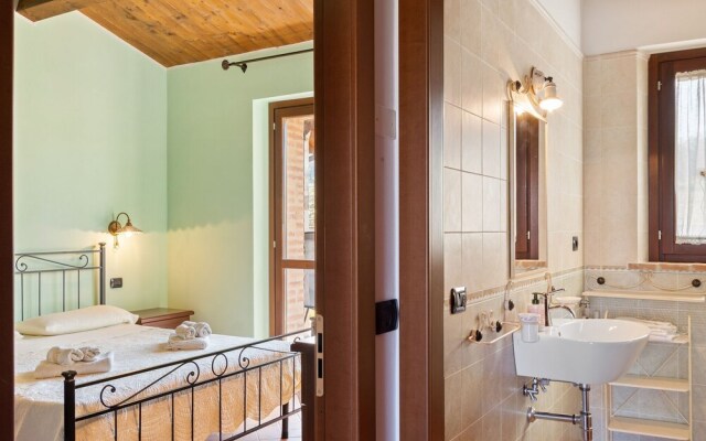 Lavish Holiday Home in Marsciano With Swimming Pool