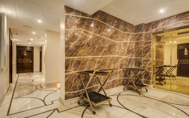 Fabhotel Prime Tahoura International