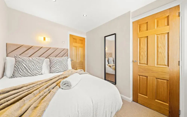 Modern 3Bed Home Next To Glasgow Airport