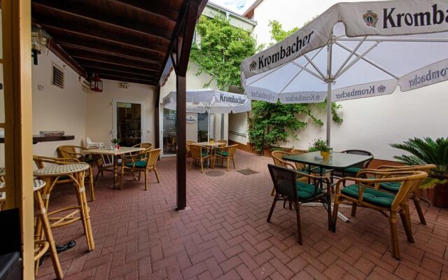 Hotel-Pension Lender