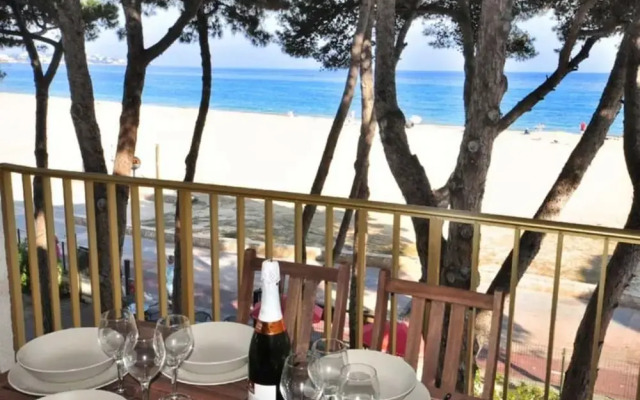 Apartamento Moderno Para 6 Personas en Cambrils