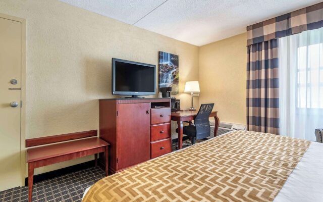 Best Western Plus Bridgeport Inn