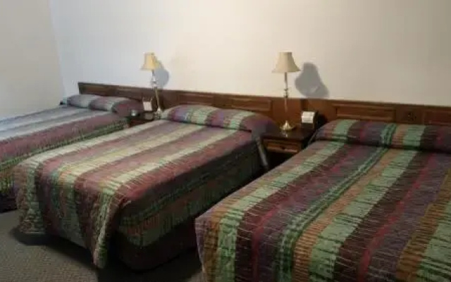 Out West Motel
