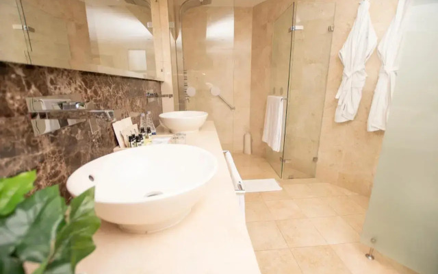 Hotel Dann Carlton Cali