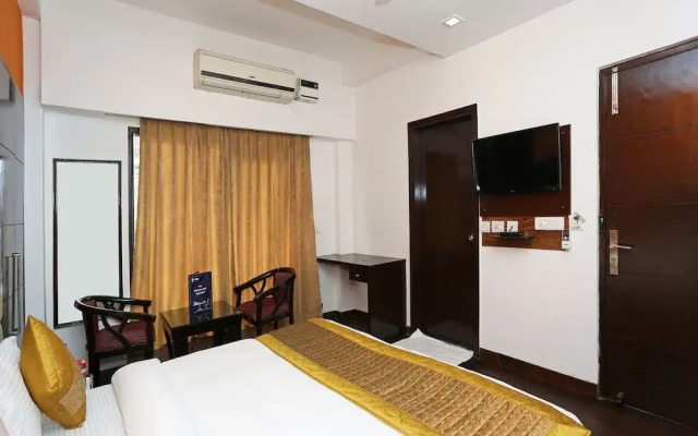 OYO 11656 Singh Suites
