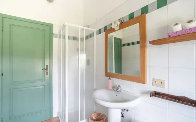 Charming Apartment in Collesalvetti With Garden