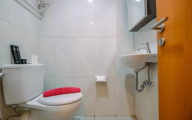 Cozy Stay and Tidy Studio at Evenciio Margonda Apartment