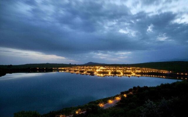 Sakit Gol - Silent Lake Hotel