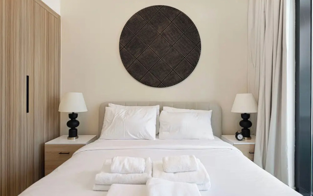 Relaxing & Bright 1BR in JVC