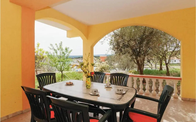 Four-Bedroom Holiday home Krusevo with Sea View 05