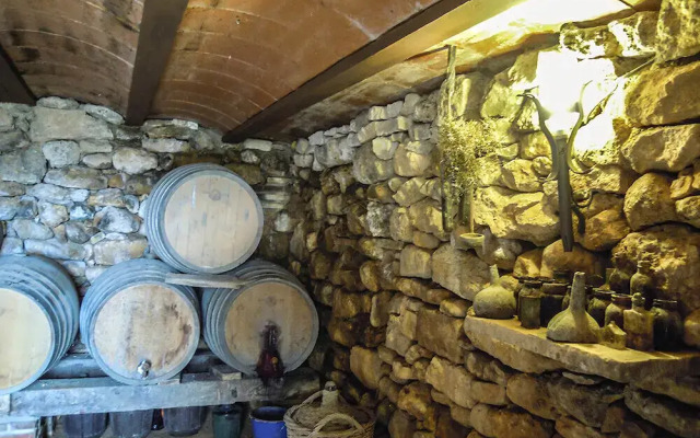 Masia de la Serra de la Cogulla