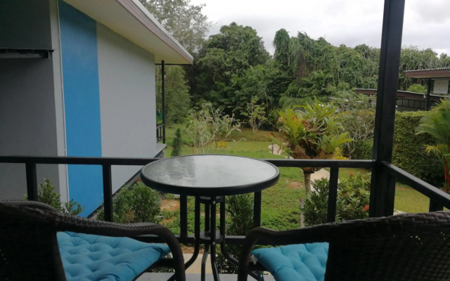 Chomphu Resort Khaolak
