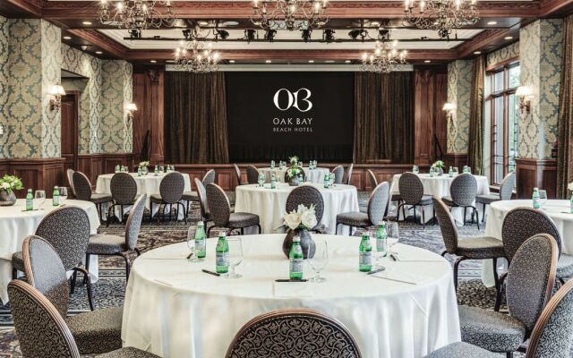 Oak Bay Beach Hotel