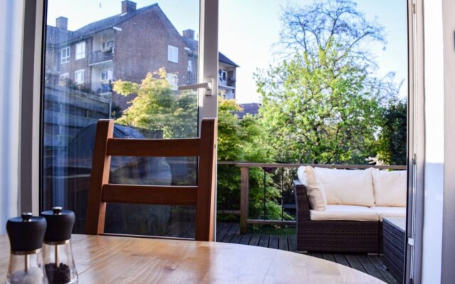 3 Bedroom Home Next to Greenwich Park