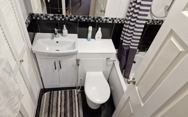 Super Comfy Apartment - Devon - A38 - Sleep 4pers