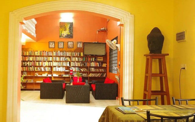 Small Hotel