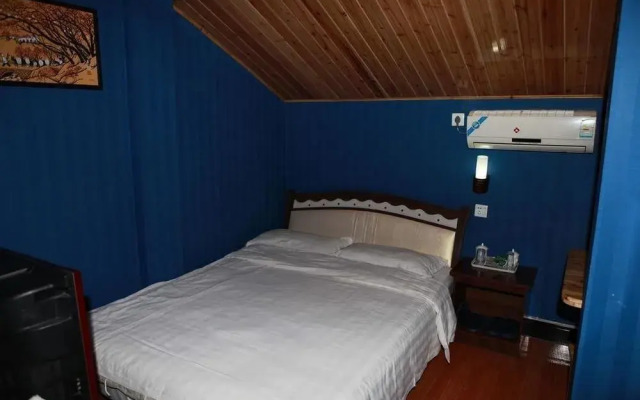 Yanying International Youth Hostel