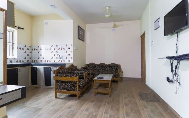 Oyo 45959 Creative Seashine