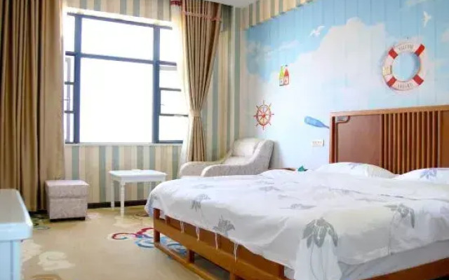 Qujing Boxuan Garden Theme Hotel