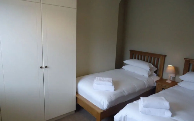 Royal Oak Hotel