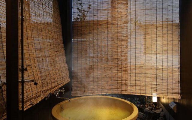 Kanade Kyoto Hachijoguchi