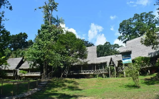 Lodge Jungle Wolf Expeditions