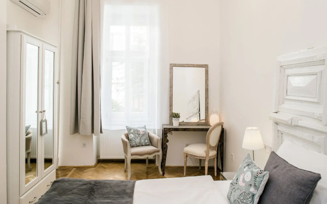 House Beletage-Boutique Hotel