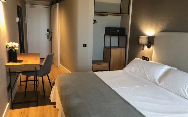 Nuria Hotel